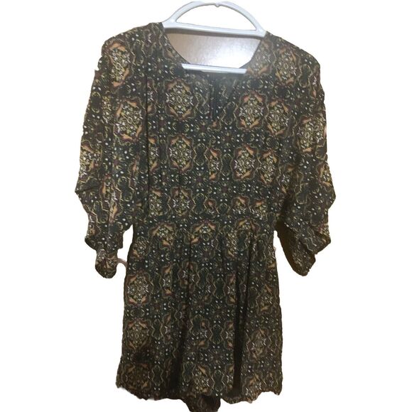 Romeo + Juilet Brown Romper With Zip Up Back And Diamond Pattern. Size. S. B26 - Picture 1 of 4